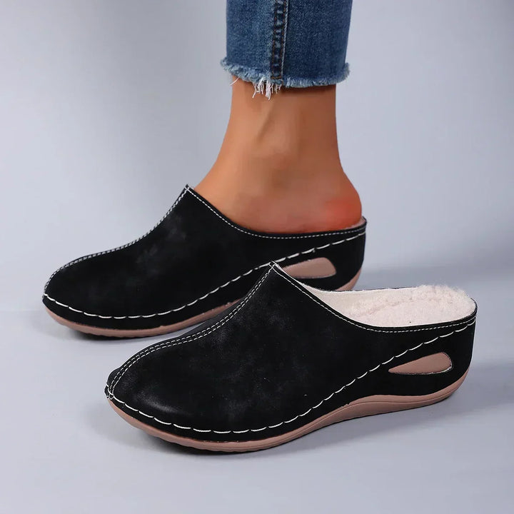 Brooke | Orthopaedic Slippers