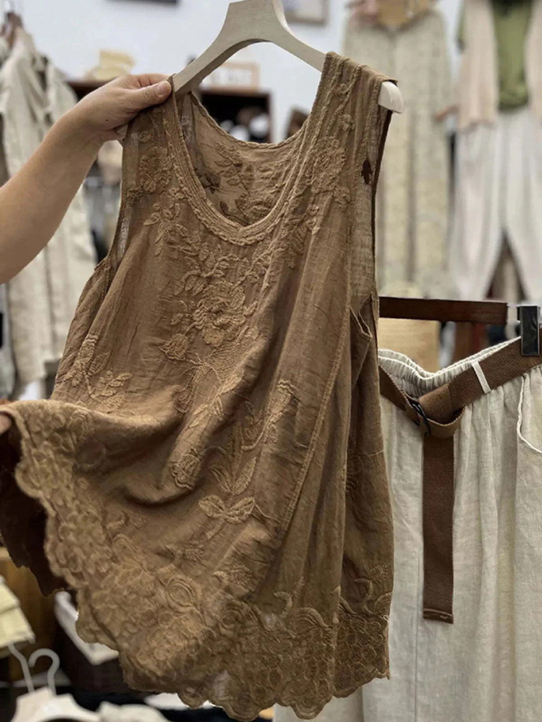 Norah | Embroidered Sleeveless Tank Top